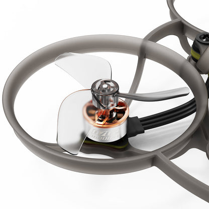 Motores 0702 de 36000KV y helices GF 1207 del Air65 II Champion