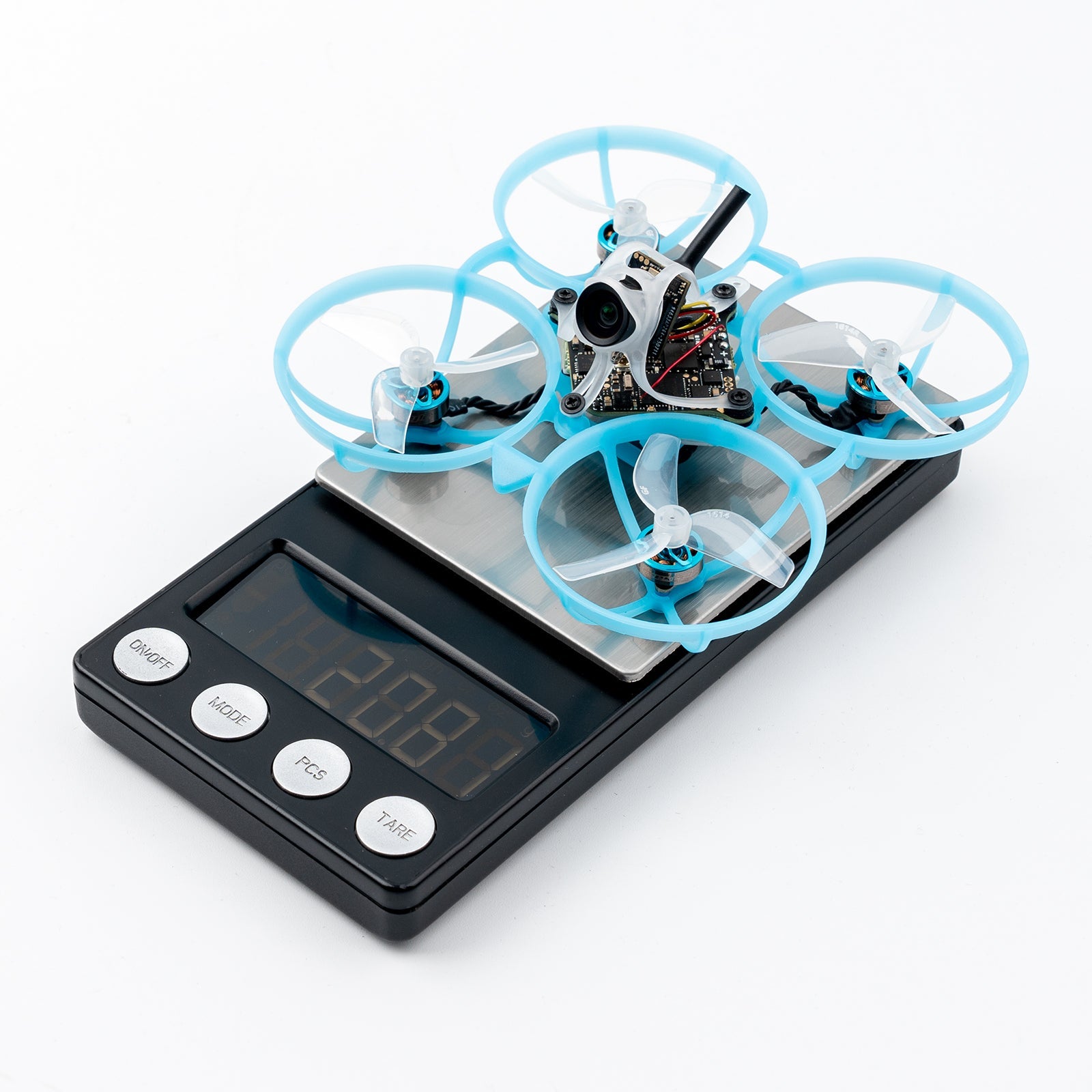 Peso real del BetaFPV Air75 II Freestyle en bascula: 21,3 gramos